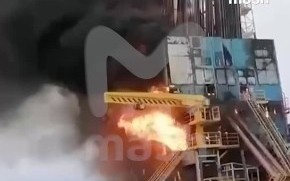 Rusiyada neft buruğu yandı, yaralılar var- VİDEO Rusiyada neft buruğu yandı, yaralılar var- VİDEO