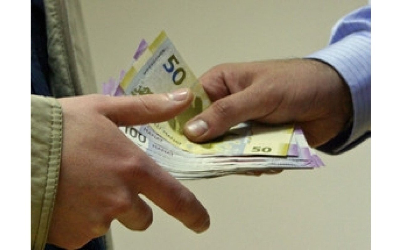 Gecikdirilmiş 110 min manata yaxın vəsait işçilərəödənildi Gecikdirilmiş 110 min manata yaxın vəsait işçilərəödənildi