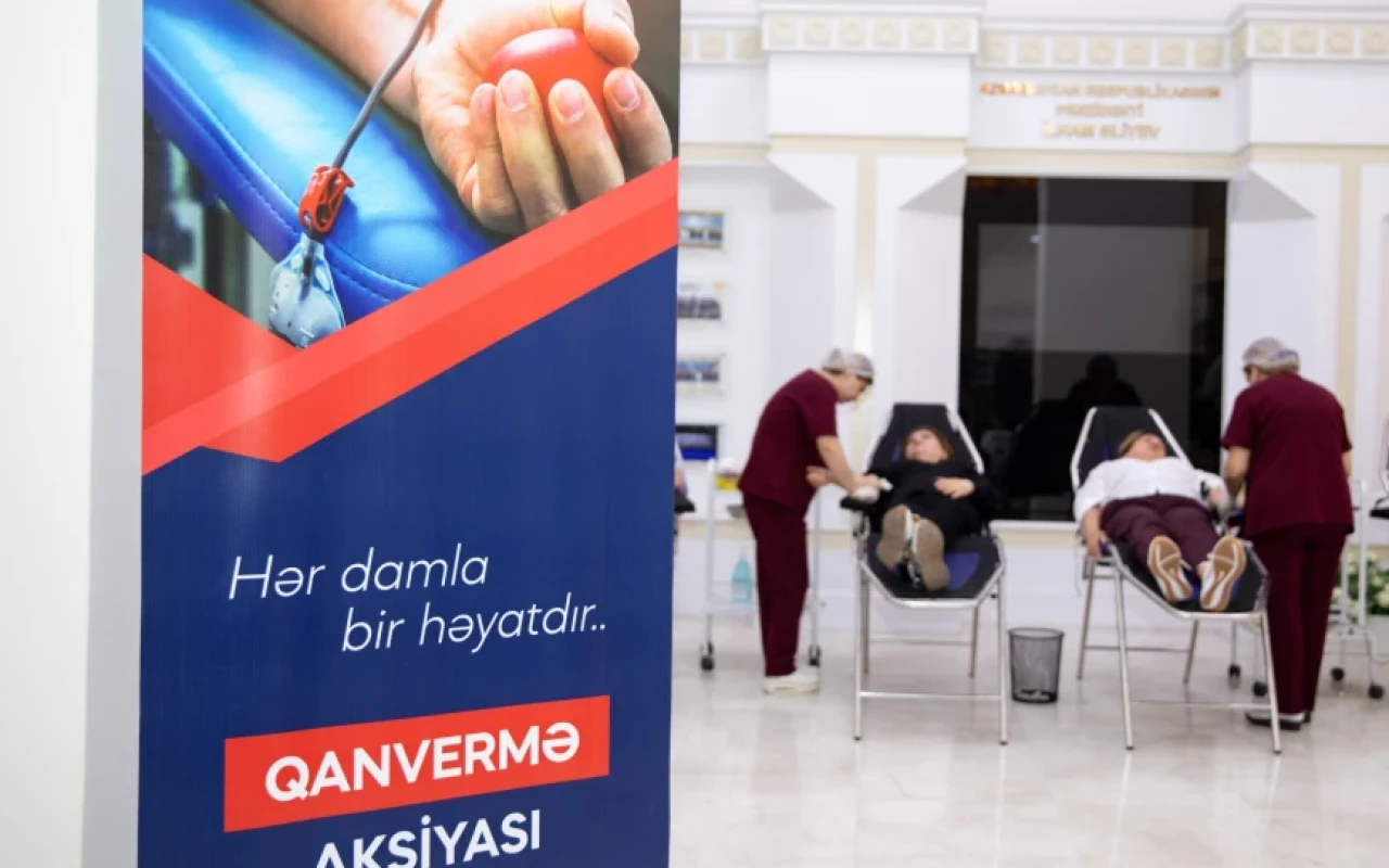 ADY-də Heydər Əliyevin 102-ci ildönümünə həsr olunmuş qanvermə aksiyası keçirildi- FOTOLAR