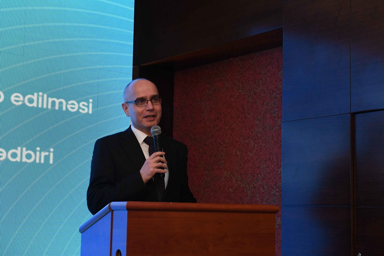 Məcburi köçkünlərin gəlirgətirən fəaliyyətlərə təşviqi diqqət mərkəzindədir