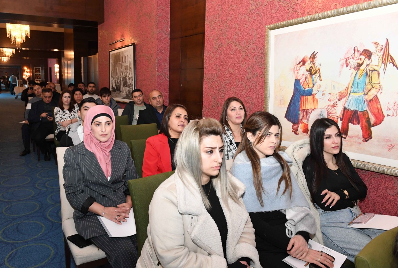 Məcburi köçkünlərin gəlirgətirən fəaliyyətlərə təşviqi diqqət mərkəzindədir