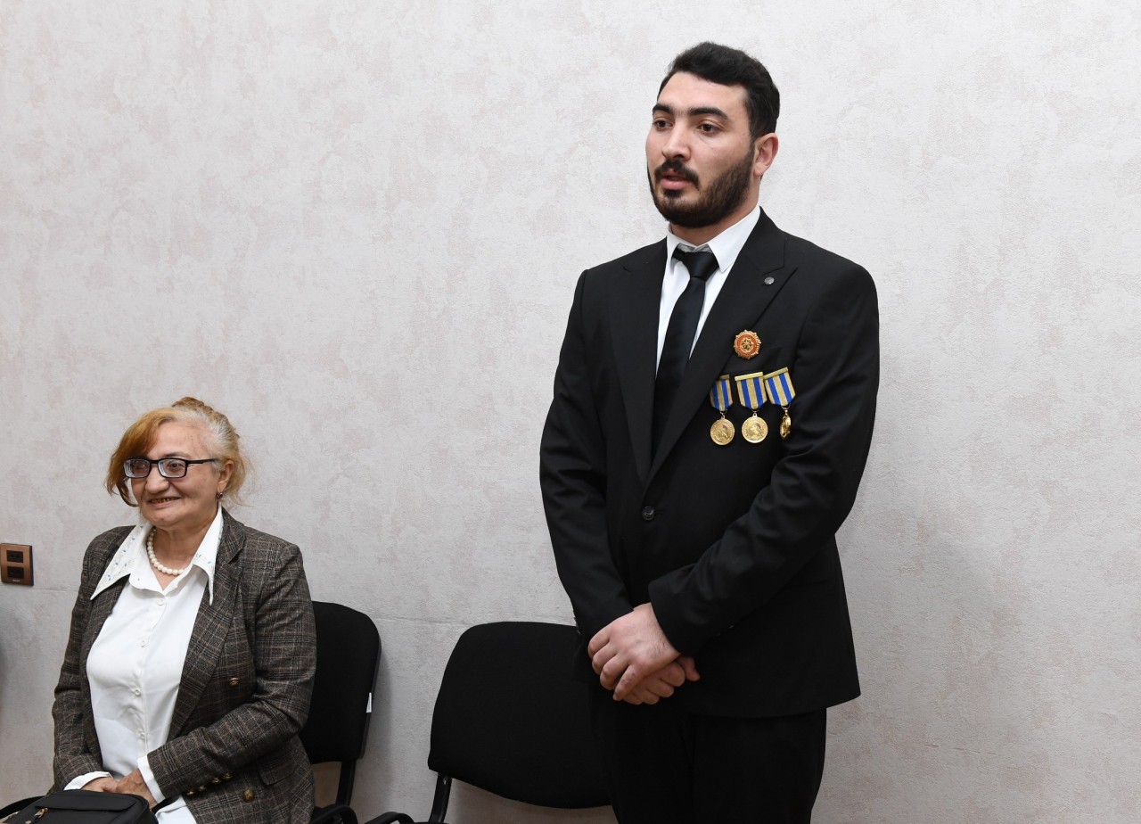 Rövşən Rzayev vətəndaşların növbəti qəbulunu keçirib - FOTOLAR