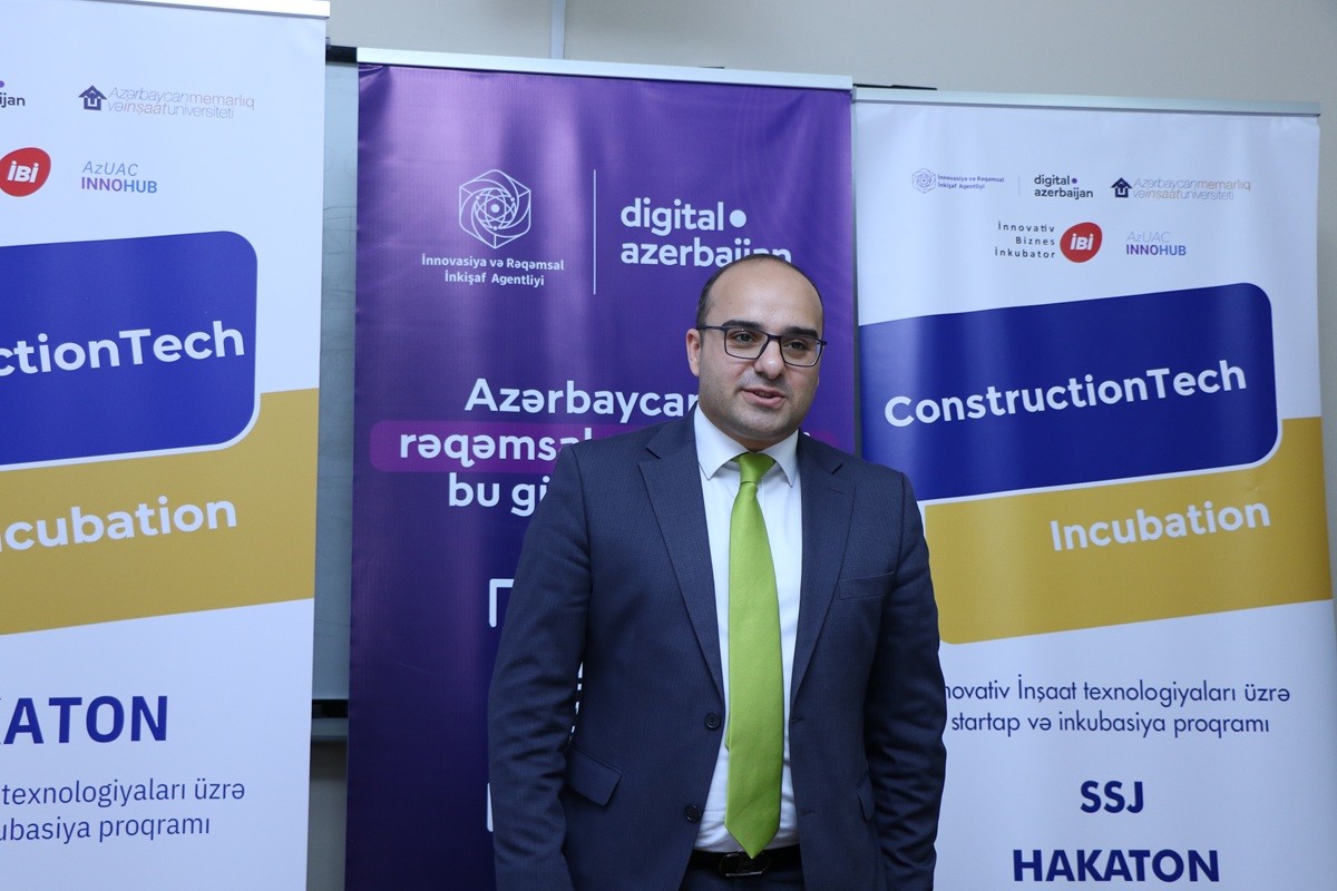AzMİU tələbələri Hakatonda bacarığını nümayiş etdirir - FOTOLAR