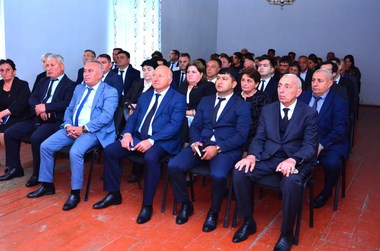 Ağstafanın icra başçısı növbəti səyyar qəbul keçirdi - FOTOLAR