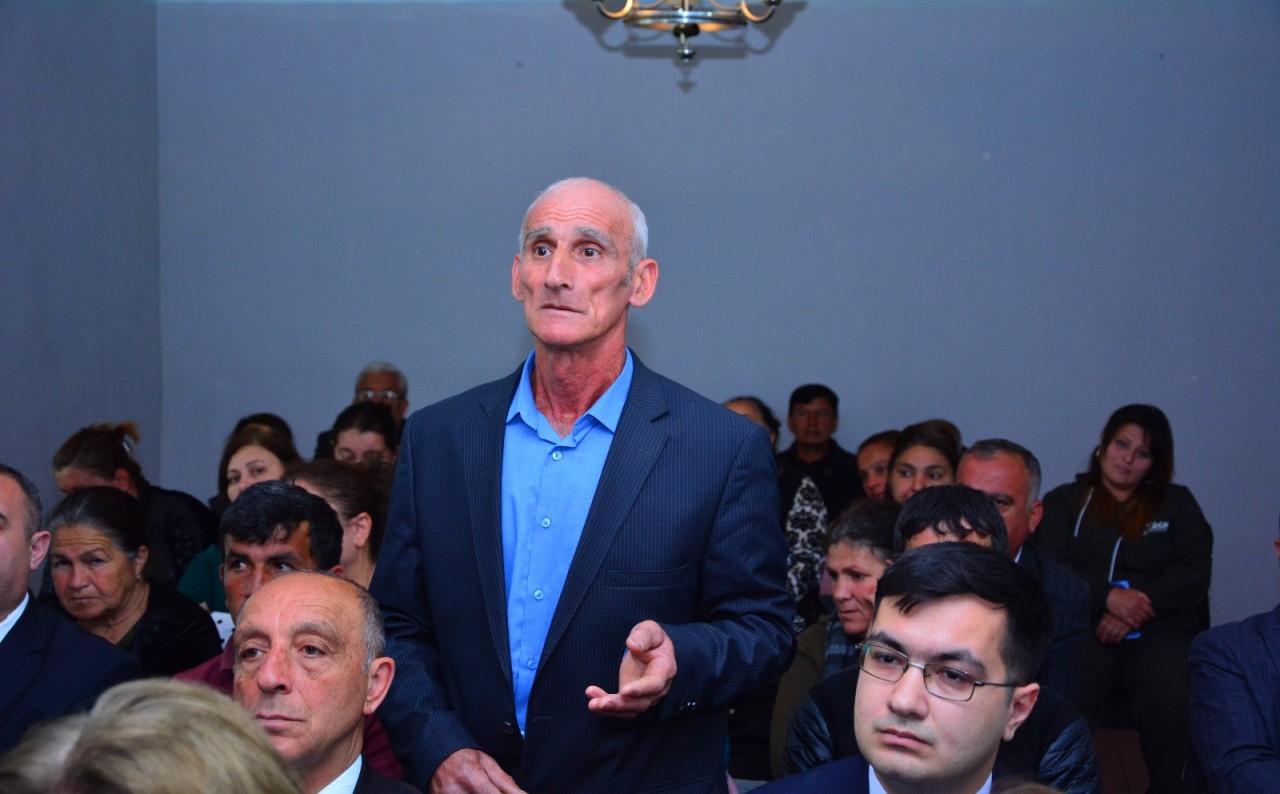 Ağstafanın icra başçısı növbəti səyyar qəbul keçirdi - FOTOLAR