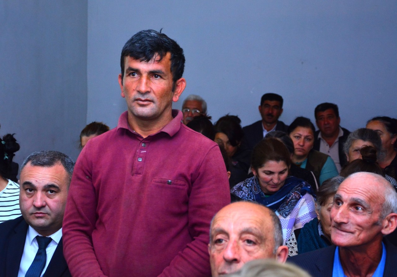 Ağstafanın icra başçısı növbəti səyyar qəbul keçirdi - FOTOLAR