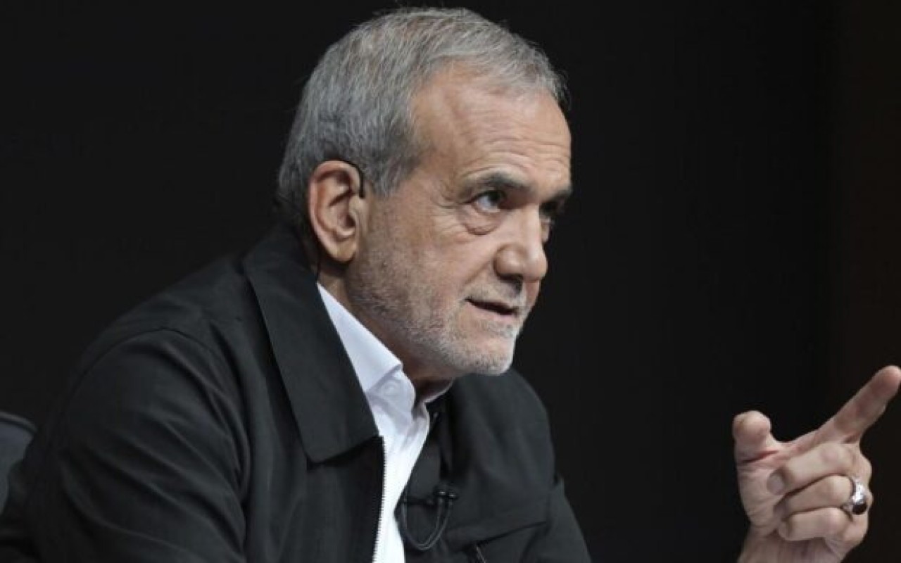 "Biz heç bir tirana boyun əyməyəcəyik" -Pezeşkian "Biz heç bir tirana boyun əyməyəcəyik" -Pezeşkian