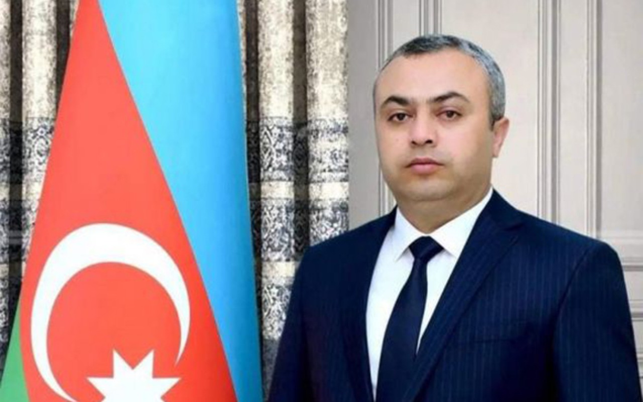 Bir ili tamam olmamış vəzifəsindənazad edildi Bir ili tamam olmamış vəzifəsindənazad edildi