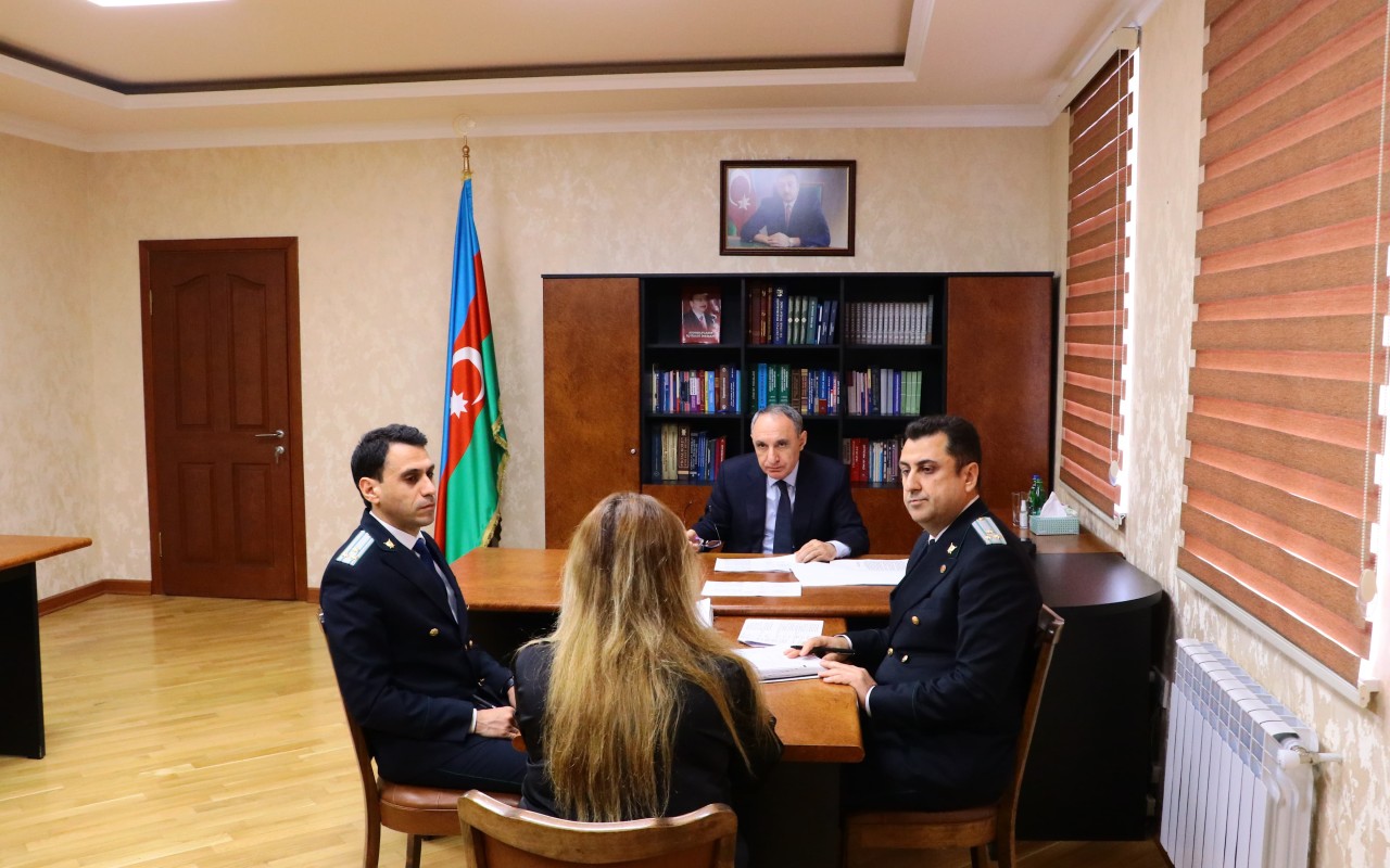 Baş prokuror Nizami rayonunda vətəndaşları qəbul etdi- FOTOLAR
