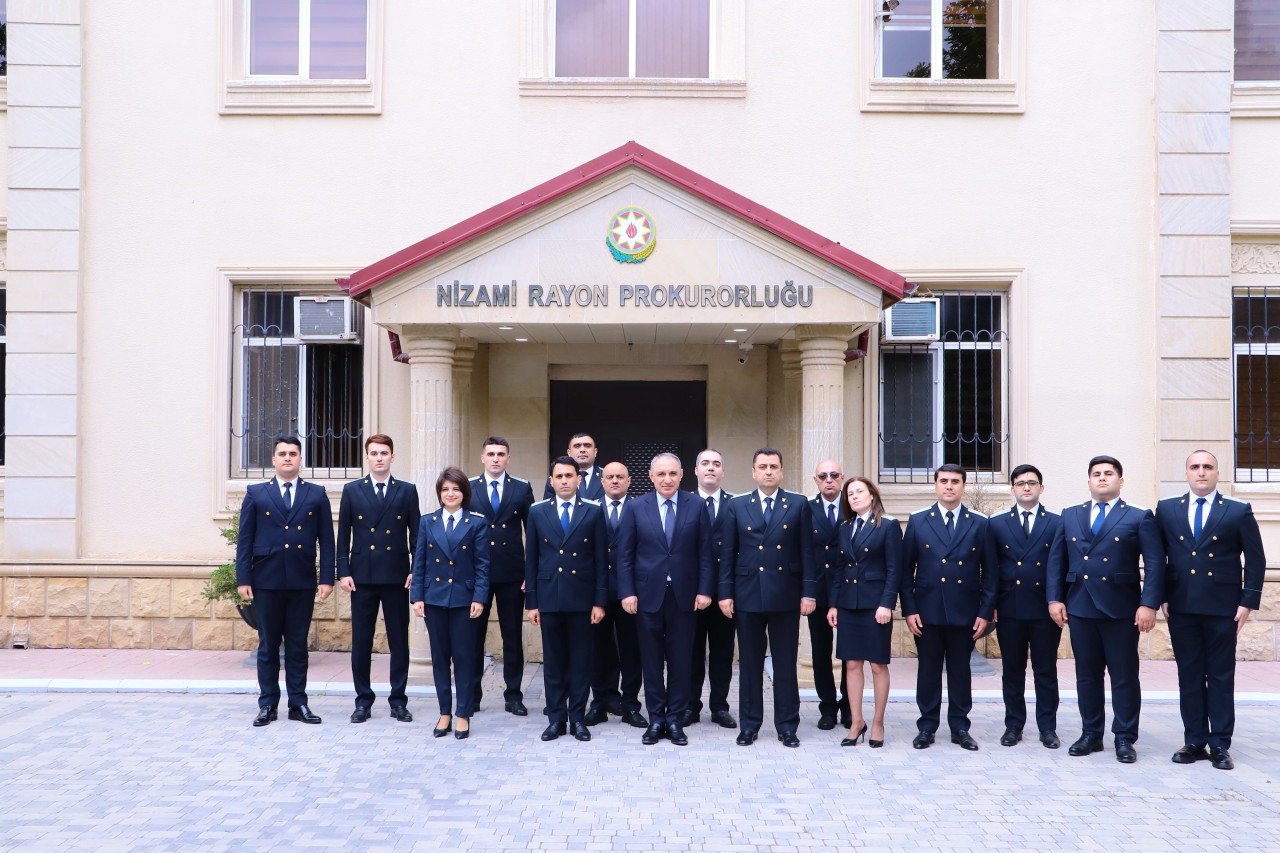 Baş prokuror Nizami rayonunda vətəndaşları qəbul etdi - FOTOLAR