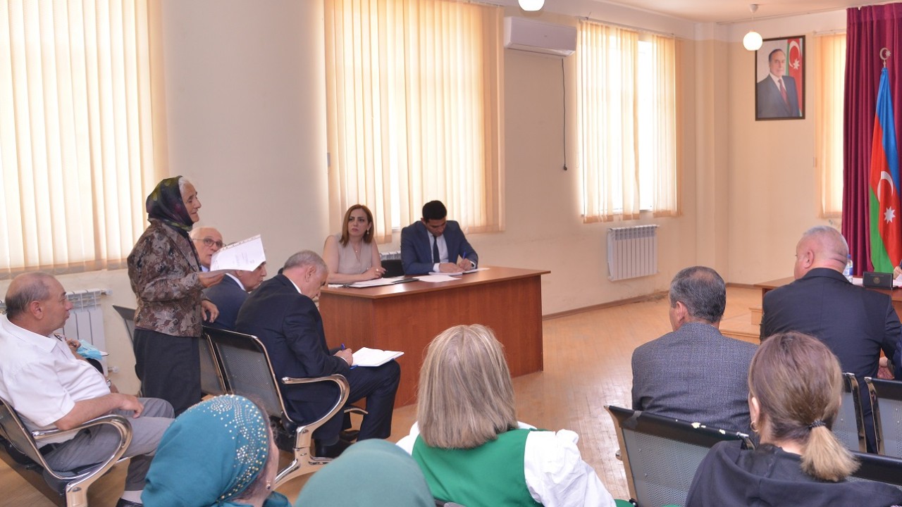 İcra başçısı vətəndaşların müraciətlərini yerindəcə həll etdi - FOTOLAR