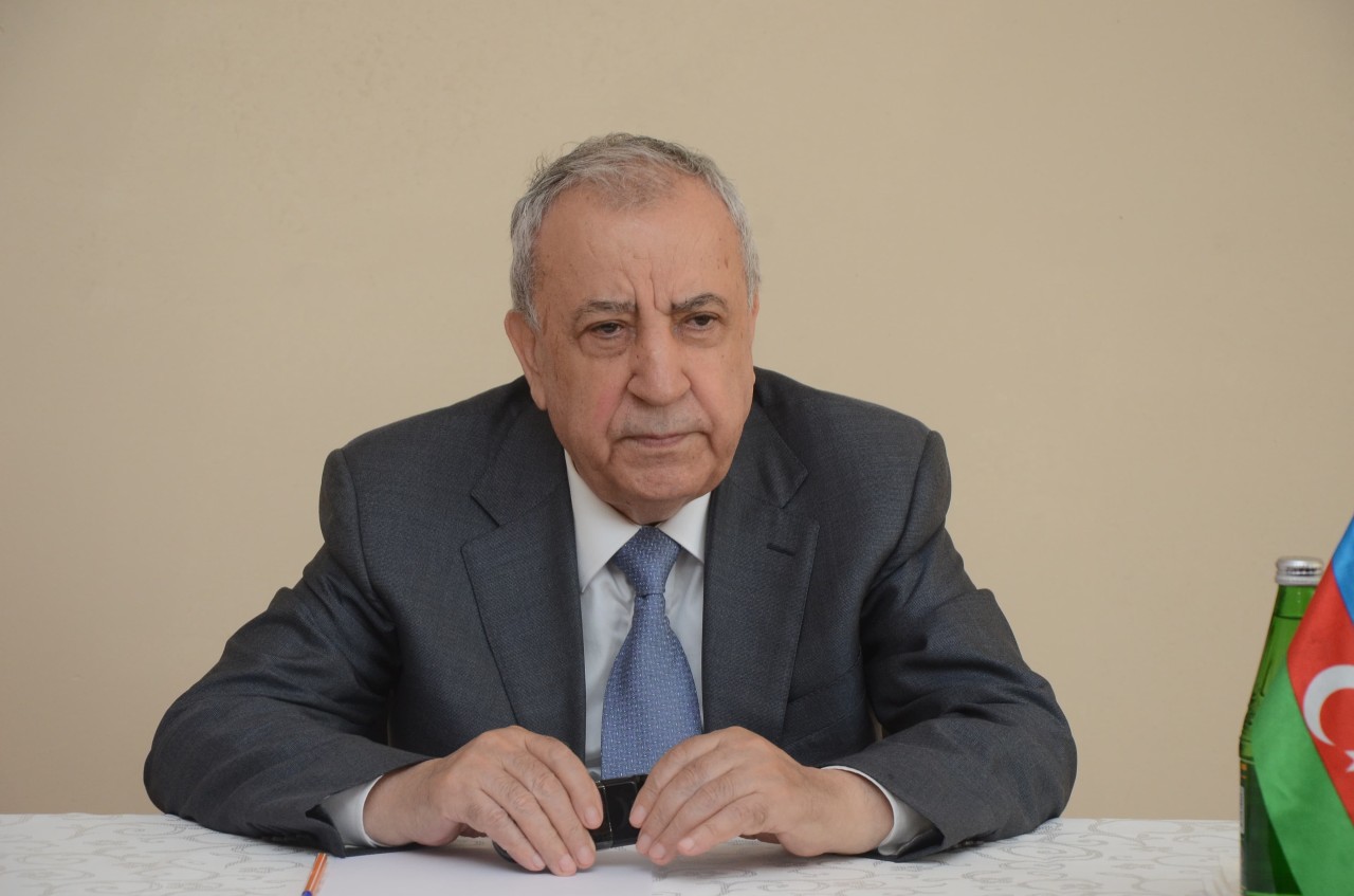 Malik İsaqov vətəndaşların müraciətlərini dinlədi - FOTOLAR