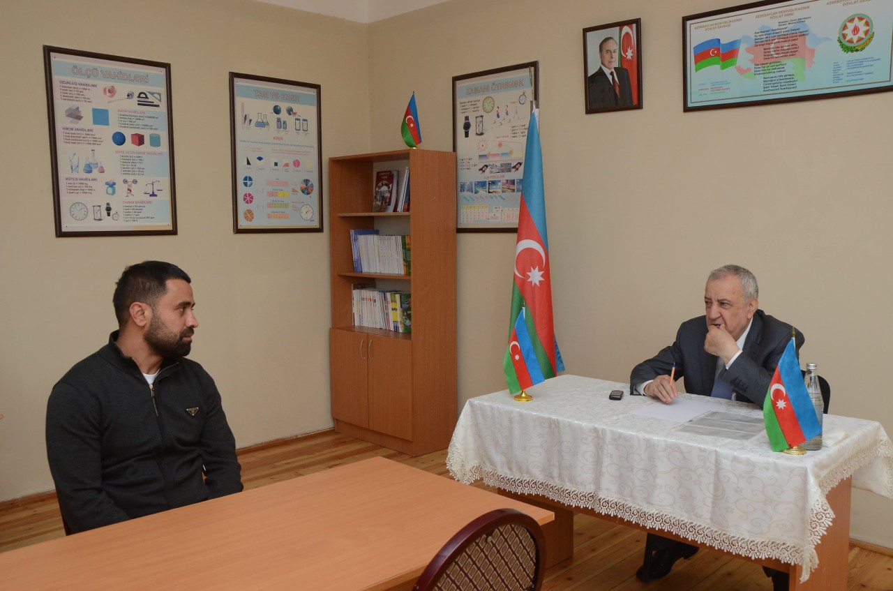 Malik İsaqov vətəndaşların müraciətlərini dinlədi - FOTOLAR