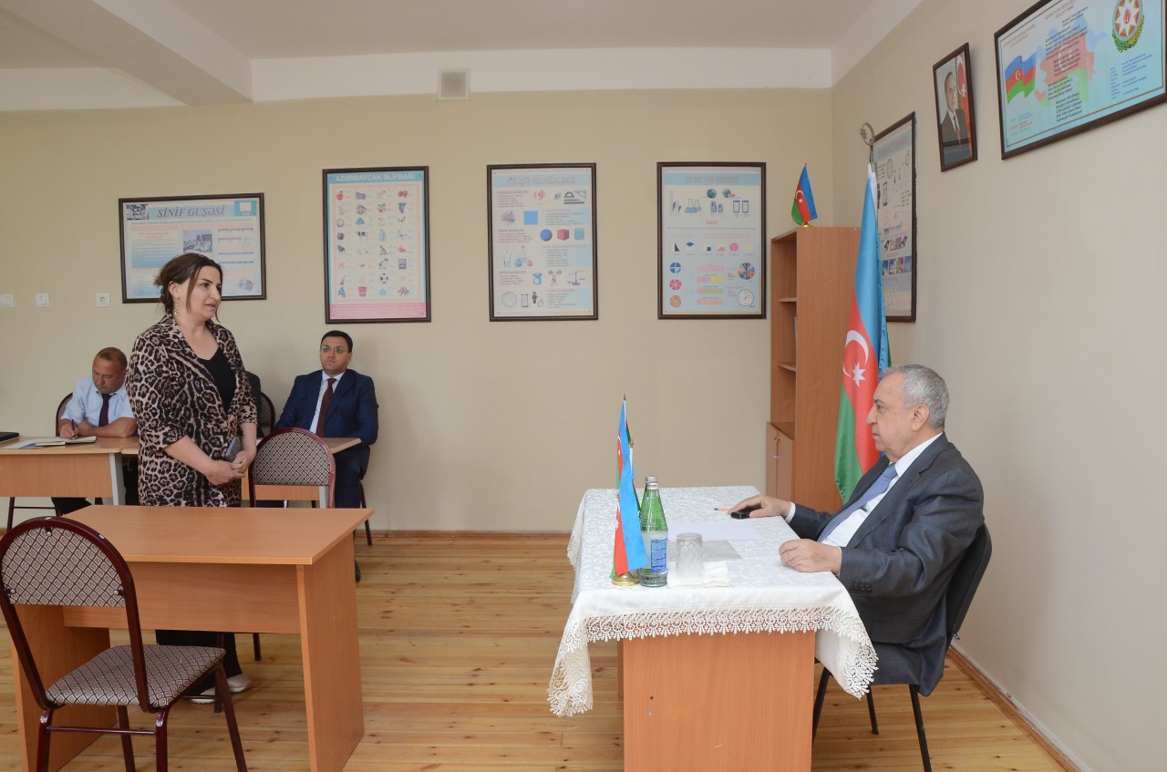 Malik İsaqov vətəndaşların müraciətlərini dinlədi - FOTOLAR
