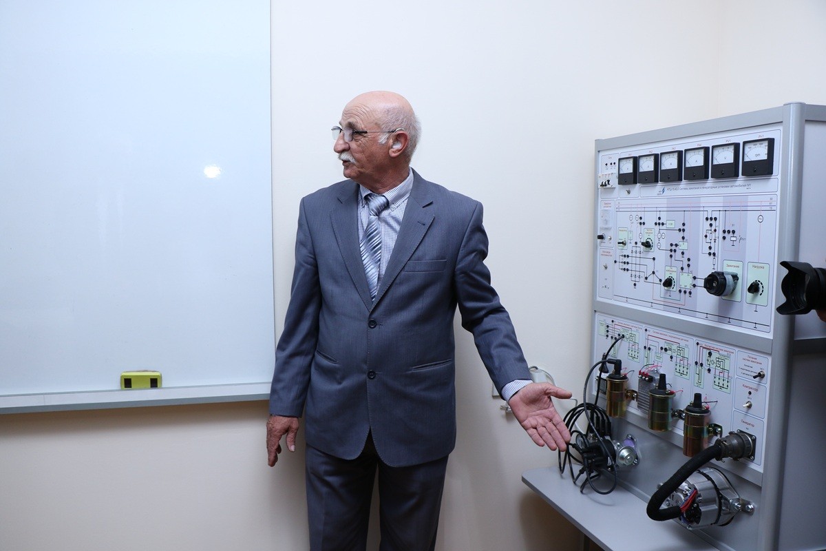 AzMİU-da üç yeni laboratoriya istifadəyə verilib - FOTOLAR