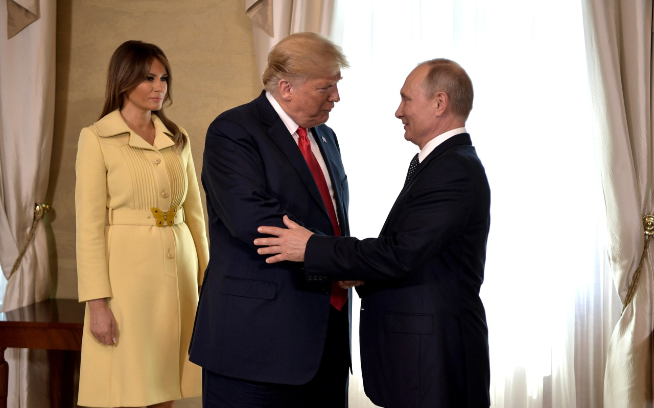 "Putin arvadıma böyük hörmət bəslədiyini dedi"- Tramp "Putin arvadıma böyük hörmət bəslədiyini dedi"- Tramp