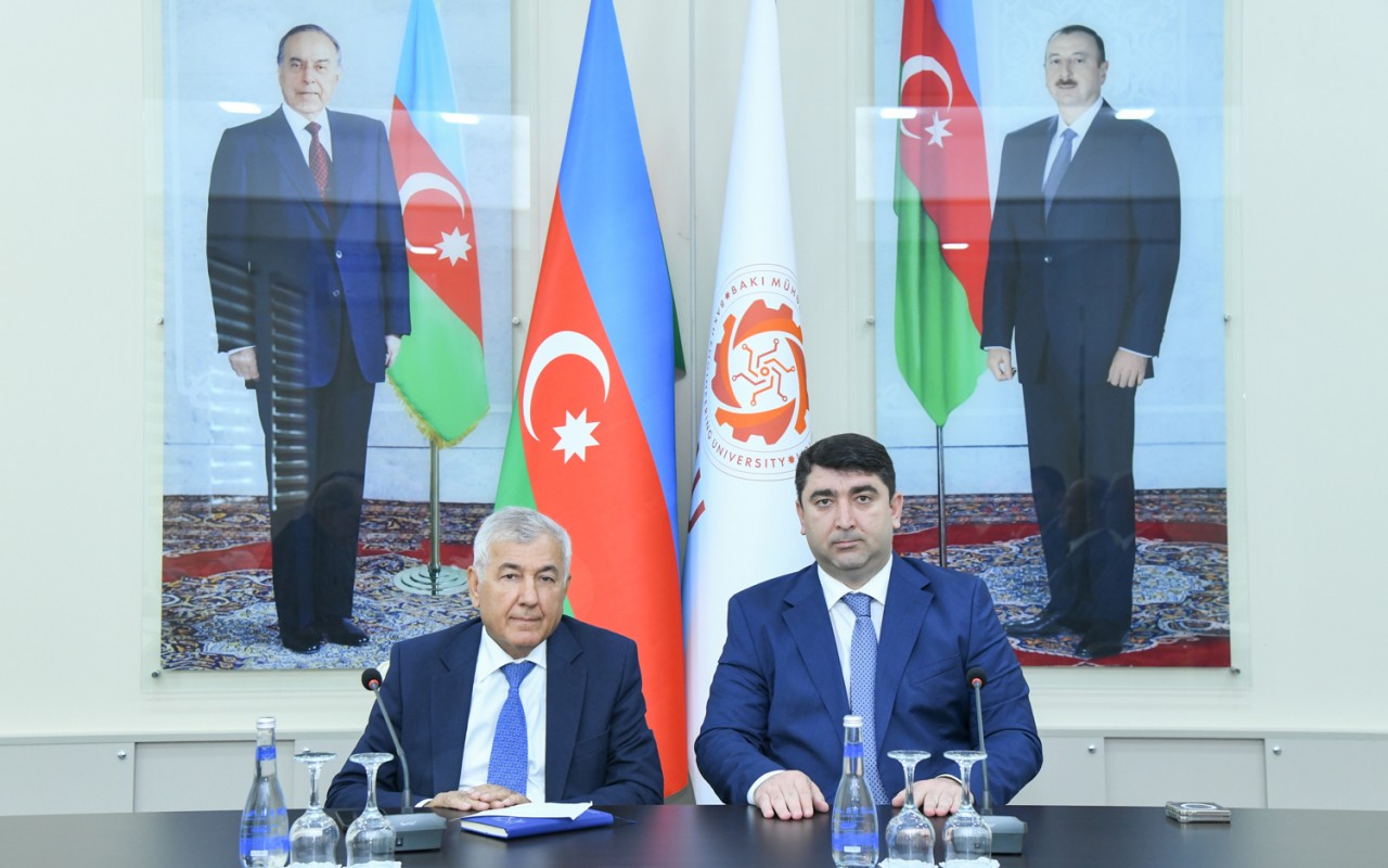 BMU ilə ATİAHİ arasında müzakirə formatında görüş keçirilib -FOTOLAR BMU ilə ATİAHİ arasında müzakirə formatında görüş keçirilib -FOTOLAR