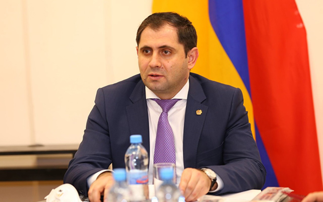 Ermənistan İran istehsalı olan hərbi texnologiyaistəyir Ermənistan İran istehsalı olan hərbi texnologiyaistəyir