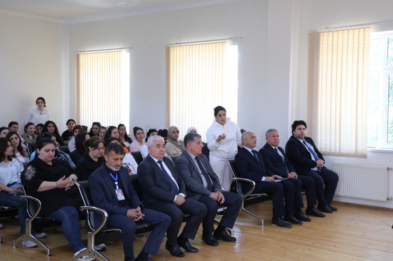 Adil Əliyev vətəndaşların problemlərini yerindəcə həll etdi - FOTOLAR