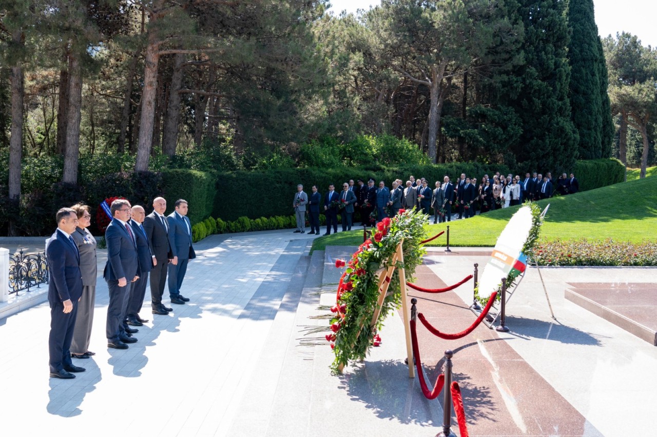 Ekologiya və Təbii Sərvətlər Nazirliyi işçiləri peşə bayramını qeyd etdilər - FOTOLAR