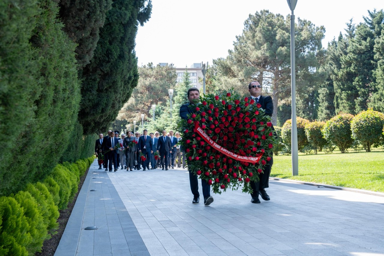 Ekologiya və Təbii Sərvətlər Nazirliyi işçiləri peşə bayramını qeyd etdilər - FOTOLAR