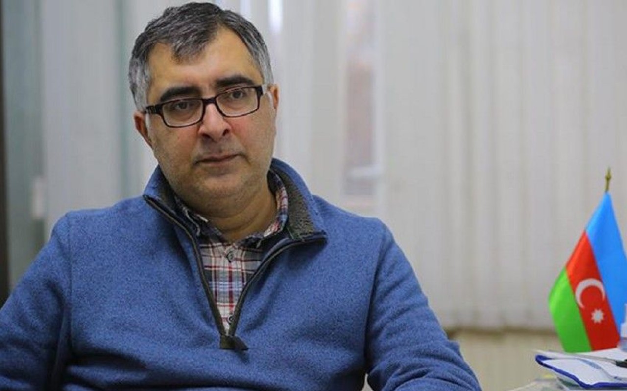 Anar Məmmədlihakim qarşısına çıxarıldı Anar Məmmədlihakim qarşısına çıxarıldı