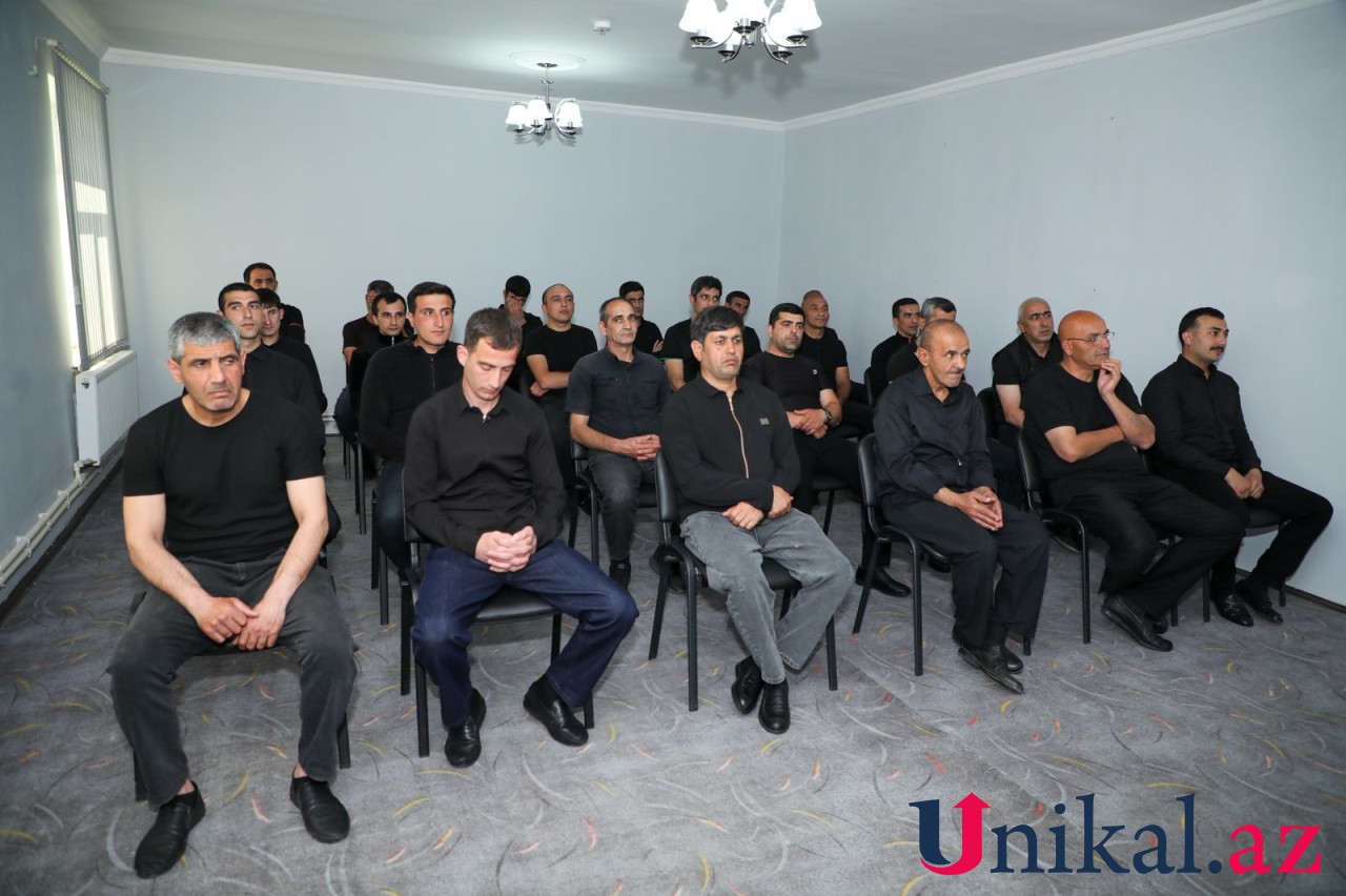 Əfv sərəncamı 2 saylı Cəzaçəkmə Müəssisəsində icra edildi - FOTOLAR