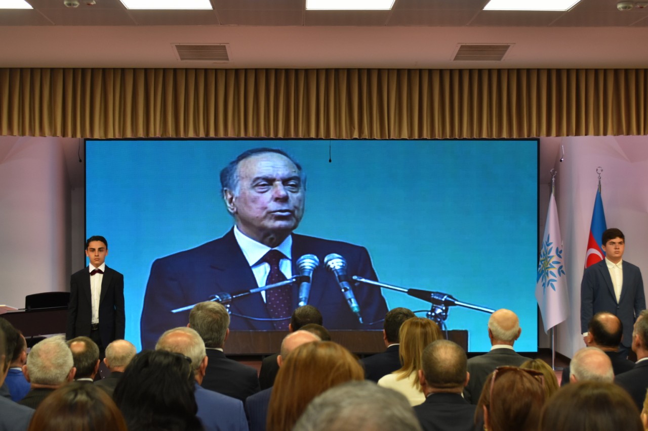 Yasamal rayon ictimaiyyəti Müstəqillik Gününü qeyd edib - FOTOLAR