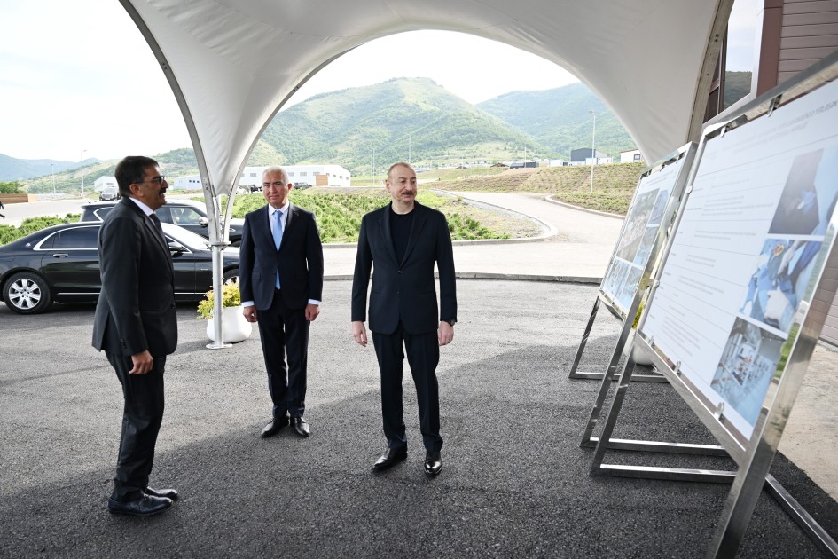 İlham Əliyev Laçında iki fabrikin açılışını etdi - FOTOLAR (YENİLƏNİB)