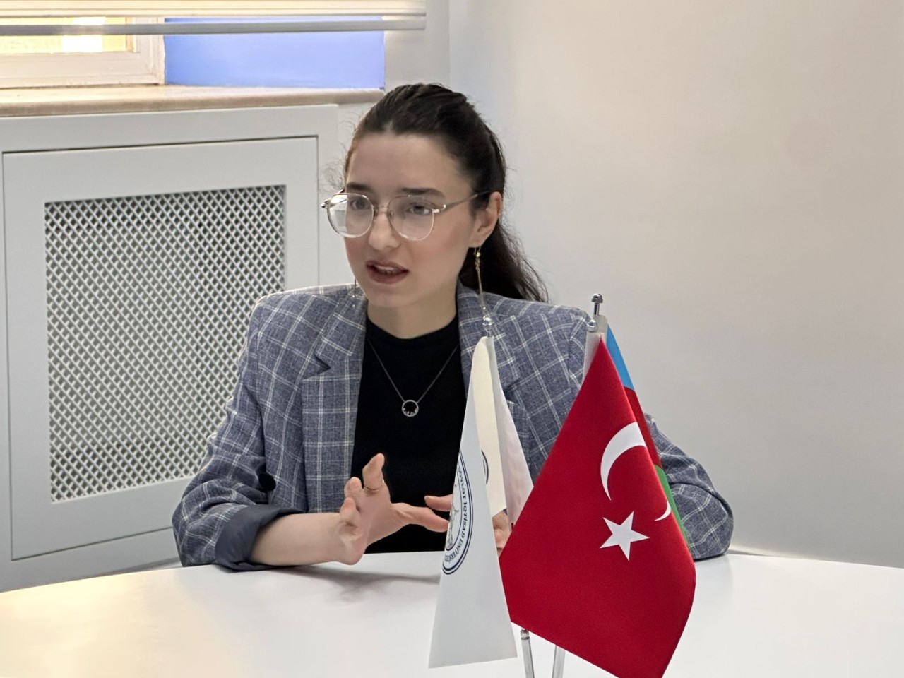 250-yə yaxın UNEC tələbəsi üçün iş müsahibəsi təşkil olunub - FOTOLAR