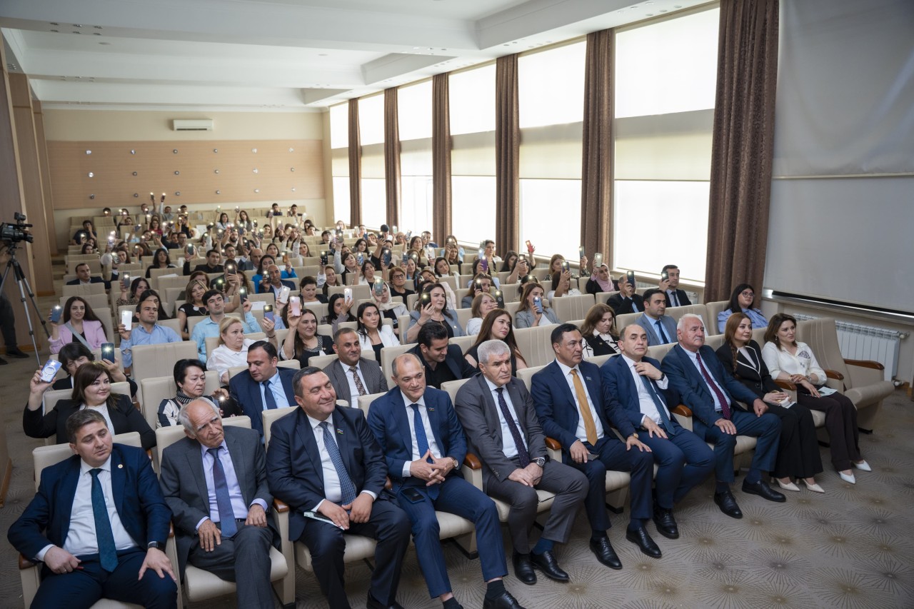AzMİU-da Heydər Əliyevə həsr olunmuş tədbir keçirilib - FOTOLAR
