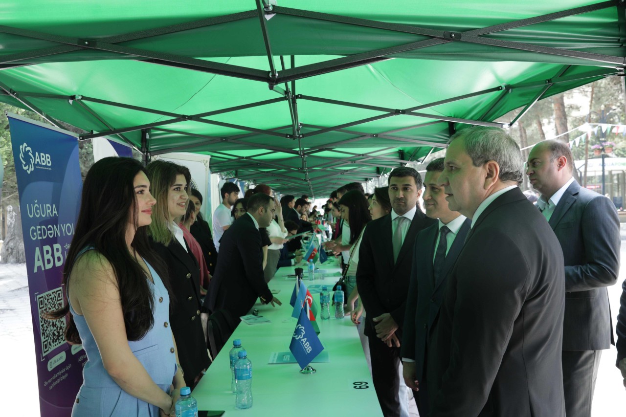 BDU-da Karyera Festivalının açılış mərasimi olub - FOTOLAR