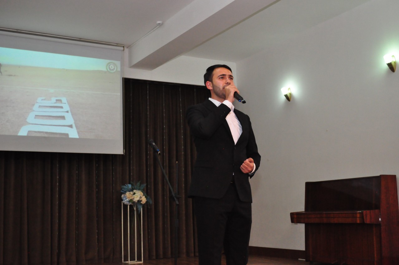 YAP Nərimanov rayon təşkilatı Müstəqillik Günü ilə bağlı tədbir keçirdi - FOTOLAR