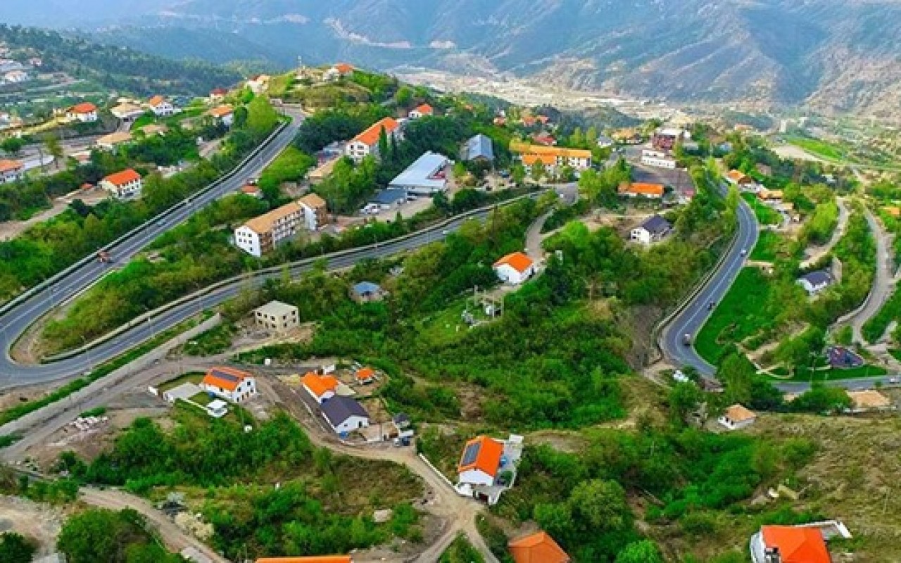 Laçında dəfn mərasimlərinəicazə verildi Laçında dəfn mərasimlərinəicazə verildi