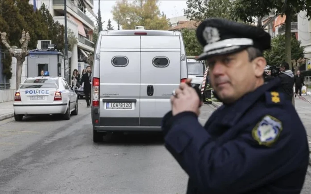 Agentlər türk mafiyasının üzvlərinisaxladı Agentlər türk mafiyasının üzvlərinisaxladı