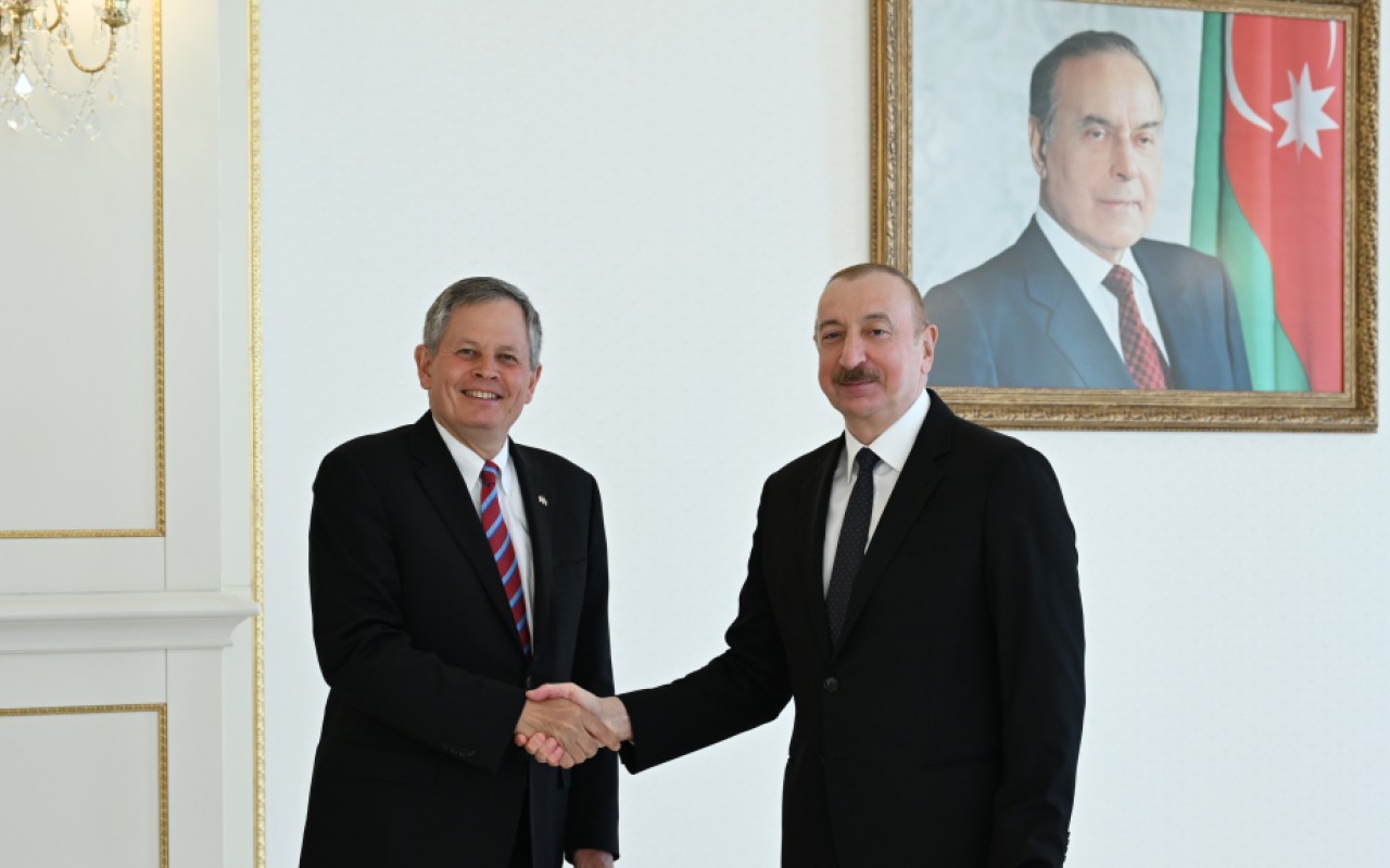 Prezident Stiv Deynsi qəbul etdi- YENİLƏNİB