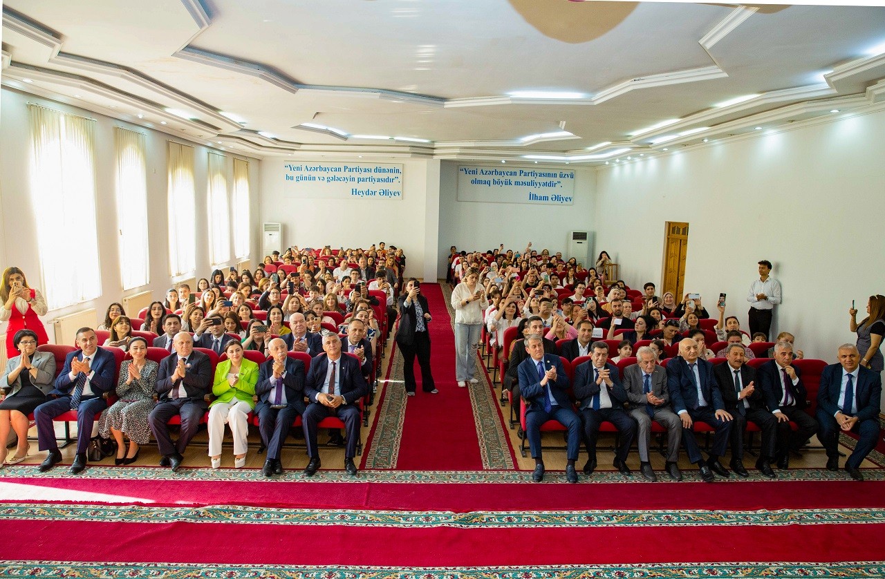 YAP Xətai rayon təşkilatı onları sevindirdi - FOTOLAR