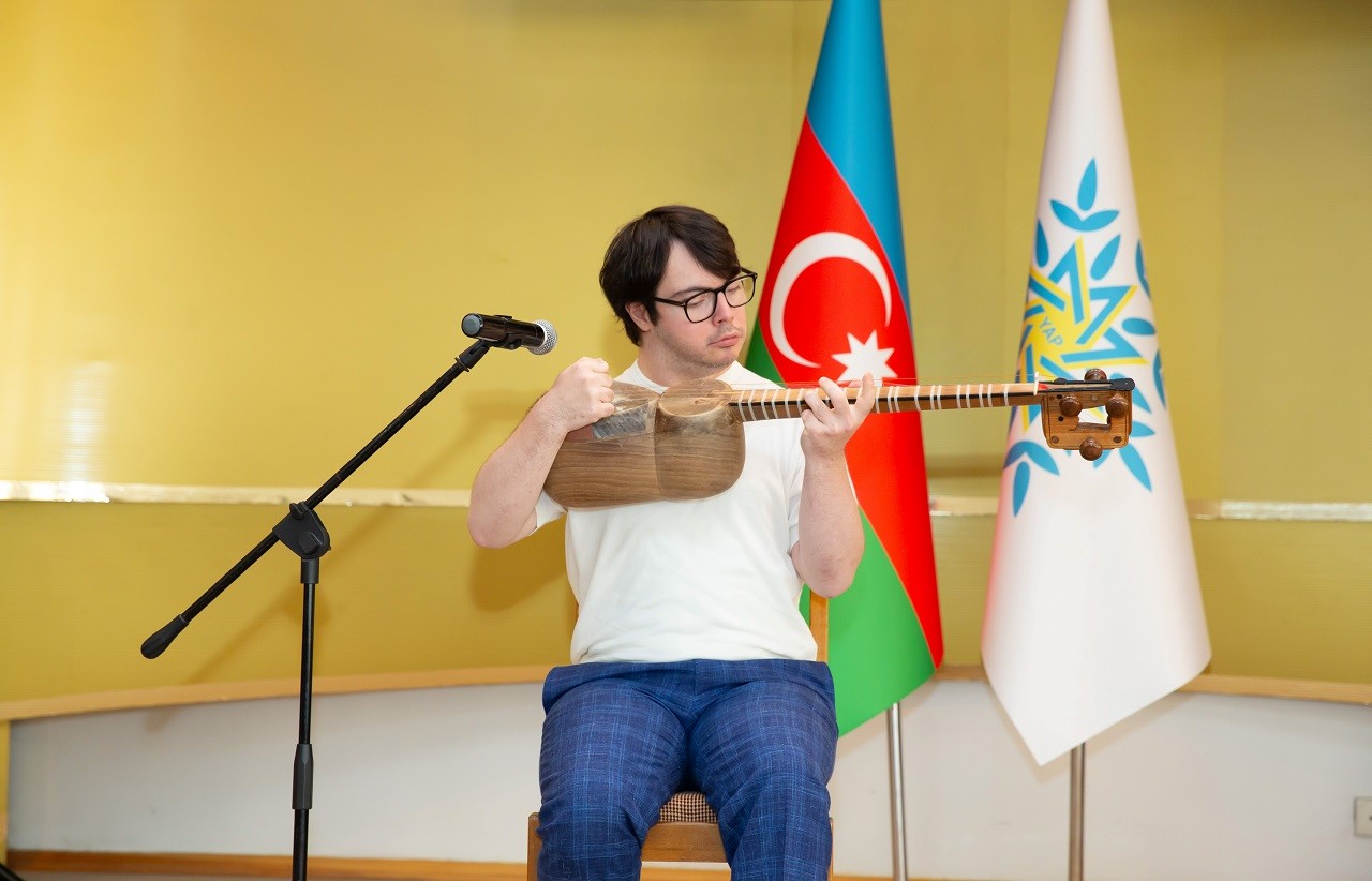 YAP Xətai rayon təşkilatı onları sevindirdi - FOTOLAR