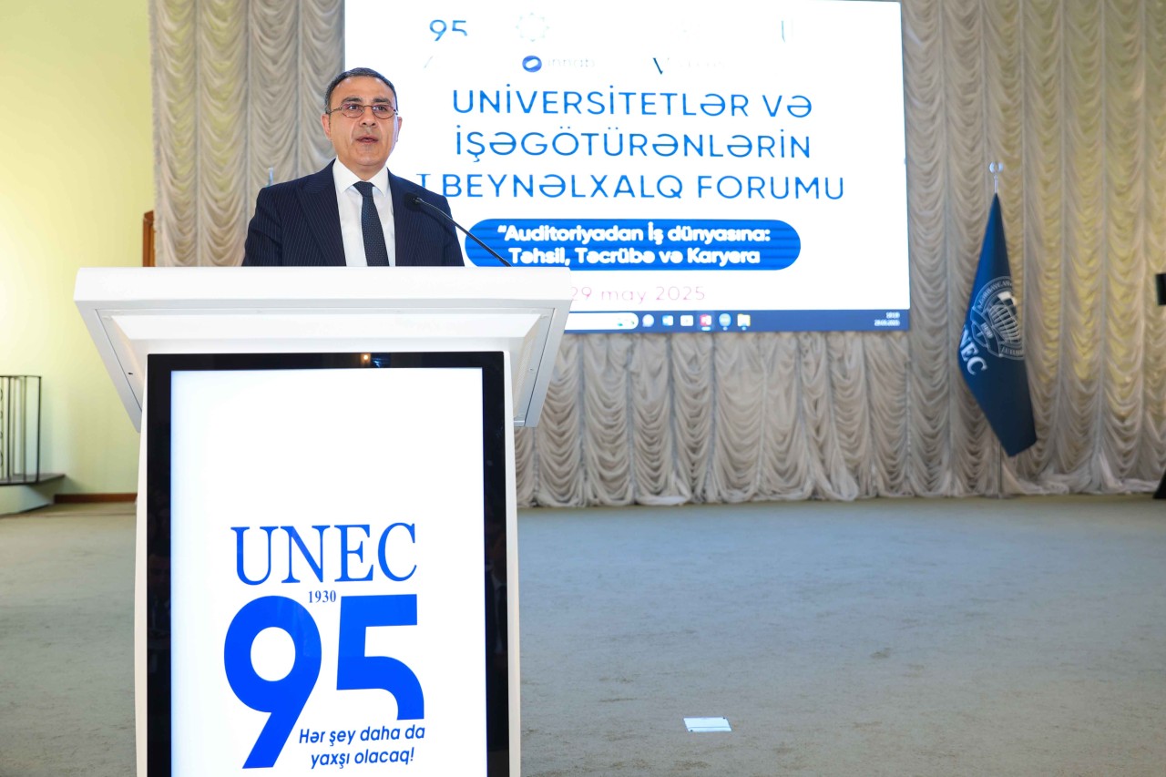 UNEC-də beynəlxalq forum keçirilib - FOTOLAR