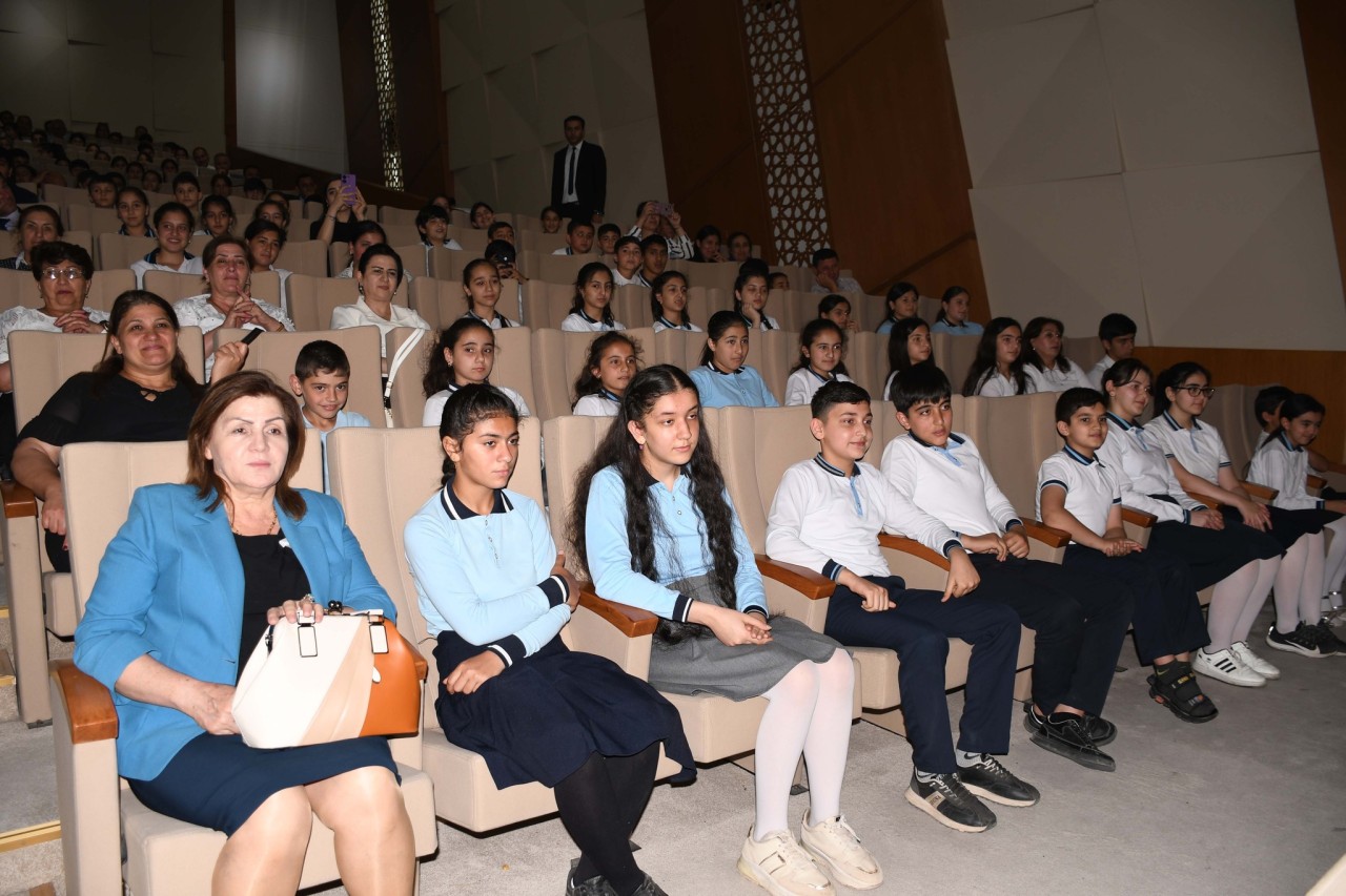 Ağdamda Uşaqların Beynəlxalq Müdafiəsi Günü münasibətilə tədbir keçirilib - FOTOLAR