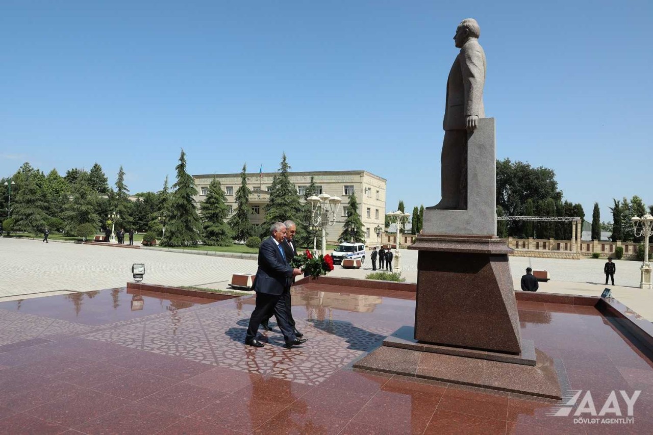 AAYDA sədri vətəndaşların müraciətlərini dinlədi - FOTOLAR