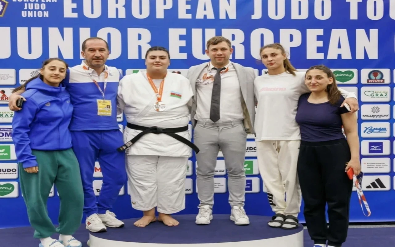 Cüdoçumuz Avropa Kubokunda gümüş medalQAZANDI