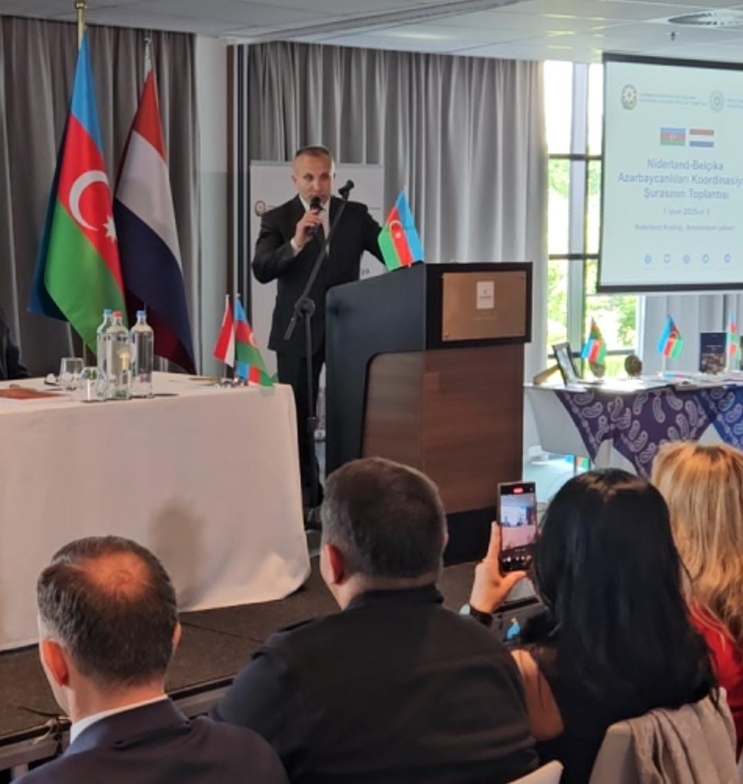 Fuad Muradov Niderlandda Azərbaycan icması ilə görüşüb - FOTOLAR