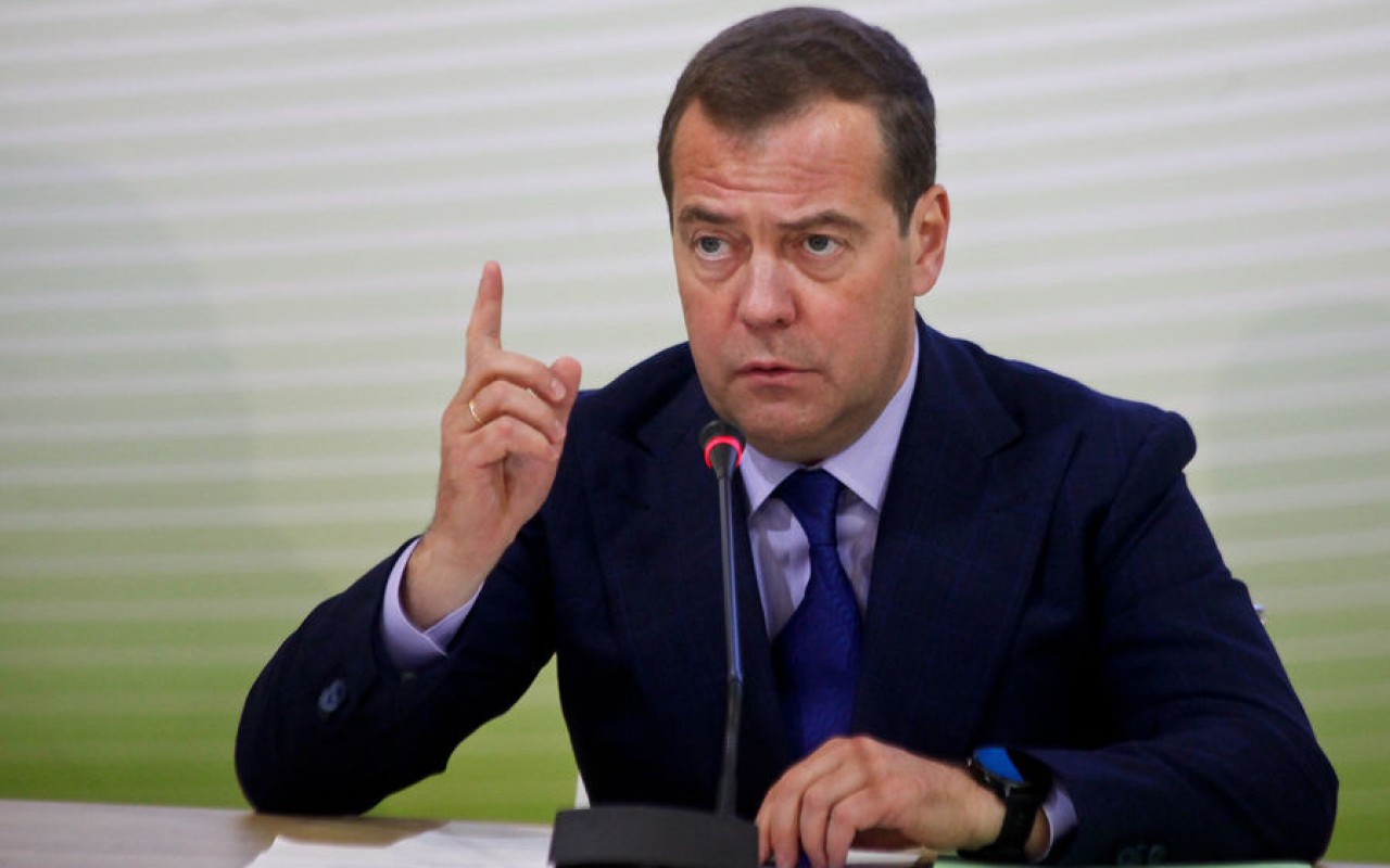 "Sülhün əldə olunması üçün danışıqlara ehtiyac yoxdur" -Medvedev "Sülhün əldə olunması üçün danışıqlara ehtiyac yoxdur" -Medvedev