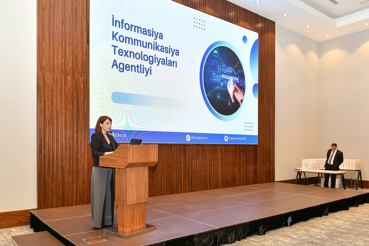 İKT Agentliyi yazı müsabiqəsinin qaliblərini mükafatlandırdı - FOTOLAR