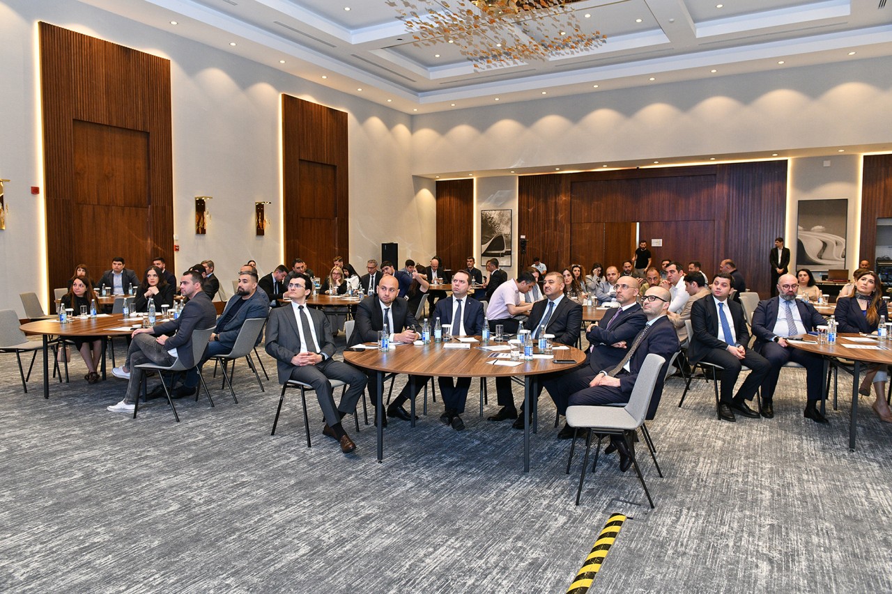 İKT Agentliyi yazı müsabiqəsinin qaliblərini mükafatlandırdı - FOTOLAR