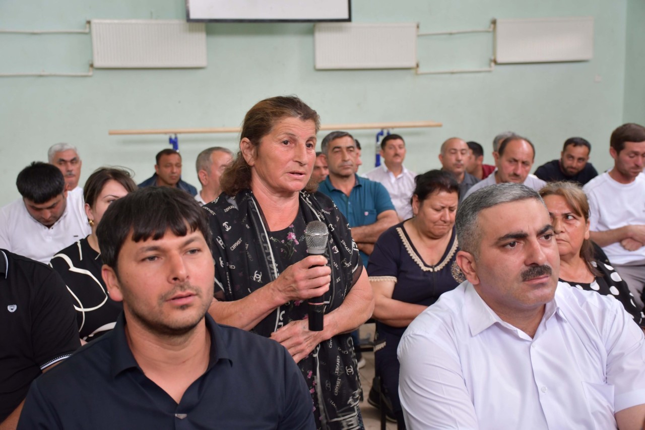 İcra başçısı Vaqif Həsənovun növbəti səyyar qəbul-görüşü keçirildi - FOTOLAR
