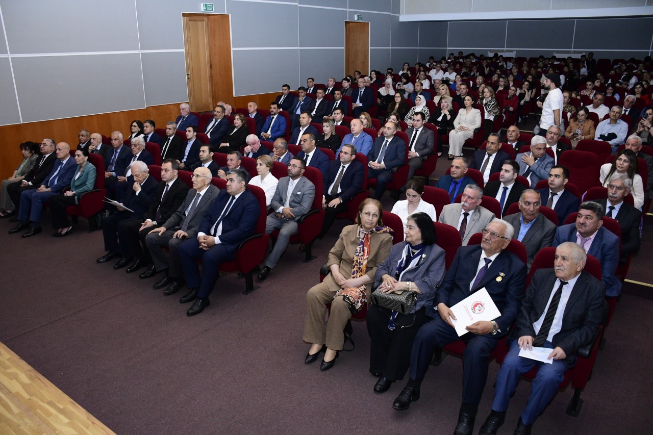 YAP Qurtuluş Gününə həsr olunmuş konfrans keçirdi - FOTOLAR