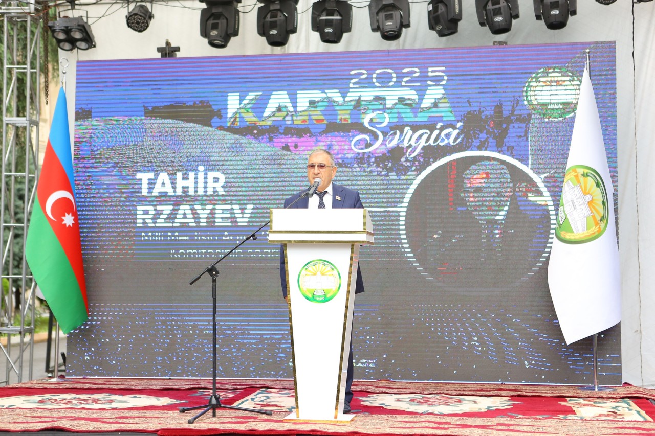 ADAU-da keçirilən 17-ci Karyera Sərgisinə 1000-dən çox vakant iş yeri çıxarılıb - FOTOLAR