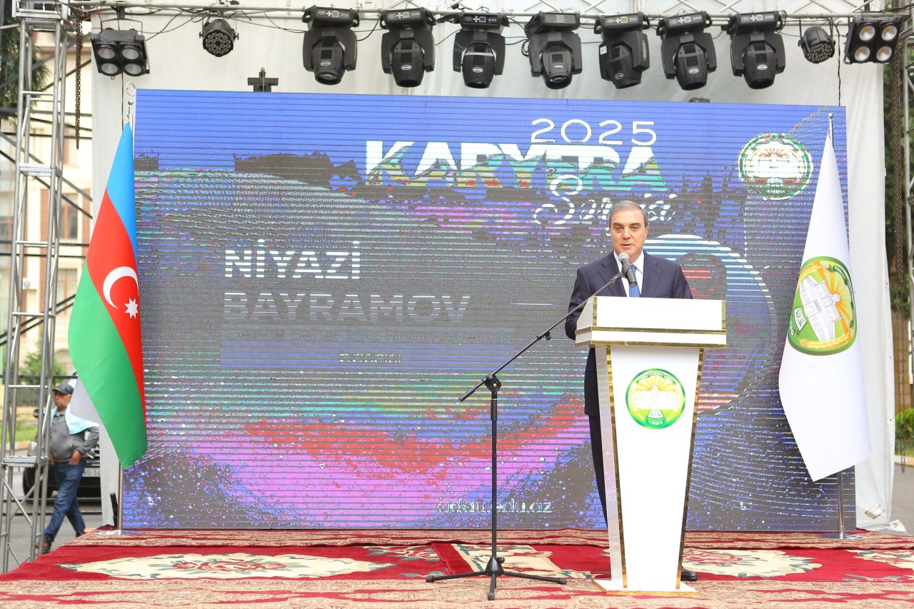 ADAU-da keçirilən 17-ci Karyera Sərgisinə 1000-dən çox vakant iş yeri çıxarılıb - FOTOLAR